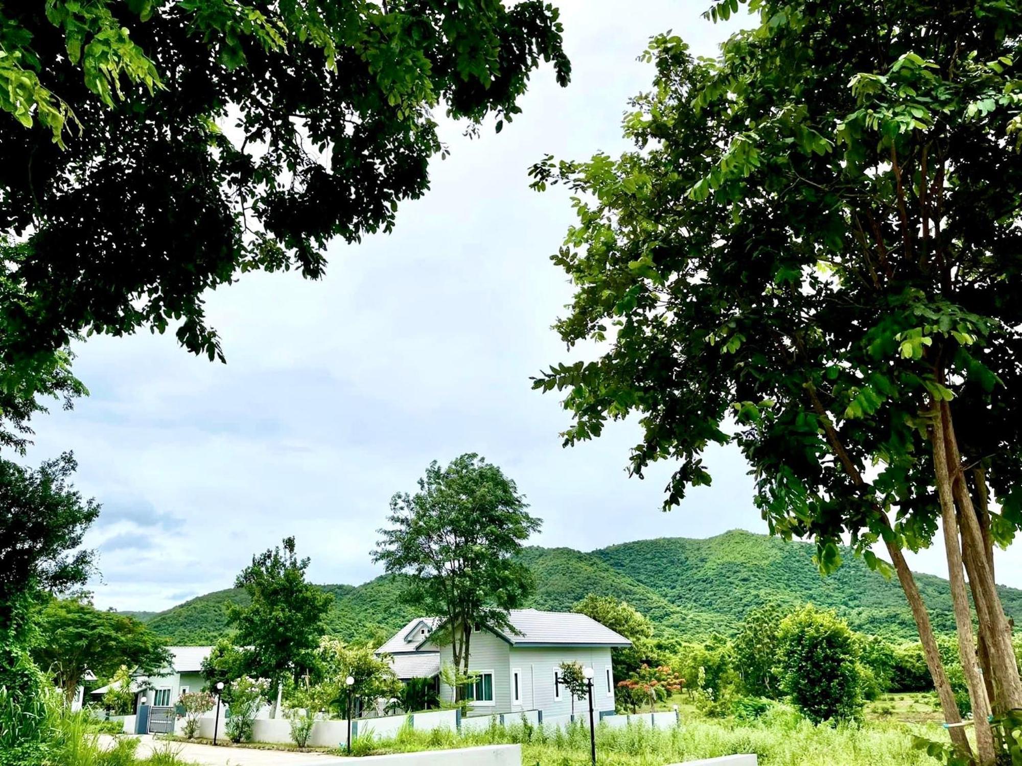 บ้านกลางหุบเขา แก่งกระจาน Экстерьер фото